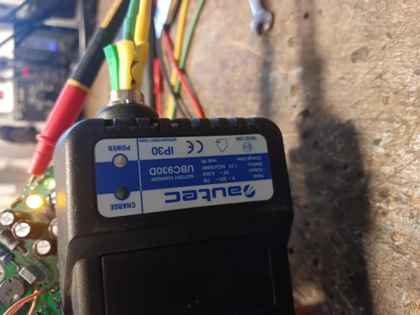 Serwis Naprawa Ładowarek Autec service charger Autec UBC930D