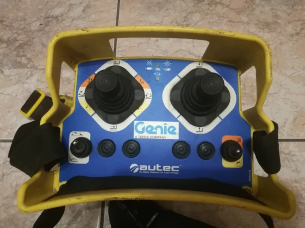 Serwis Naprawa pilotów Autec UTX97 URX97 radio Genie service