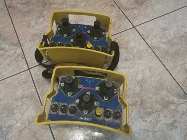 Service Repair of Autec UTX97 URX97 remote controls SERMAC radio service