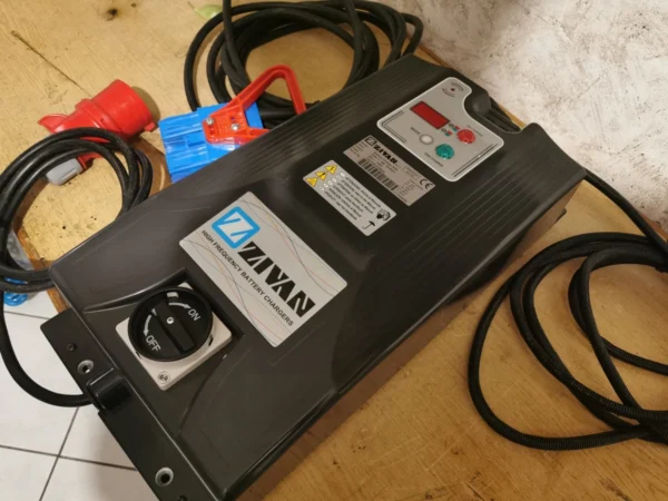 Service Narawa Zivan Battery Charger NG9